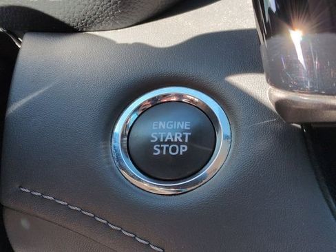 Used 2023 Toyota Highlander LE image 14