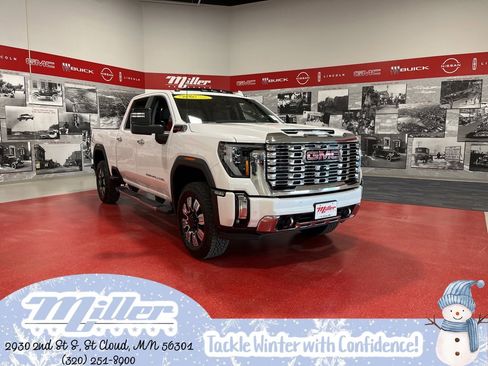 Used 2024 GMC Sierra 3500 Denali w/ Denali Reserve Package image 1
