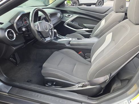 Used 2020 Chevrolet Camaro LT RWD image 21