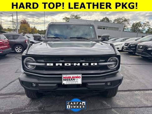 Used 2022 Ford Bronco Outer Banks image 2