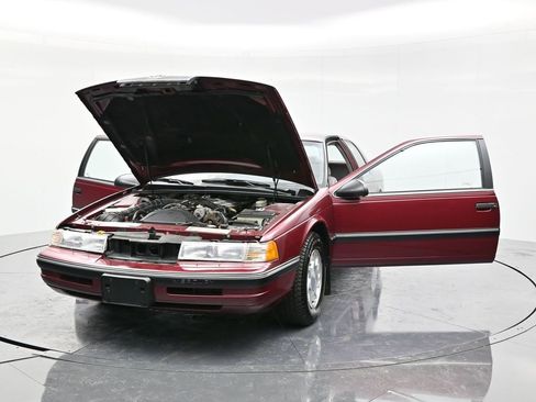 Used 1989 Mercury Cougar LS image 27