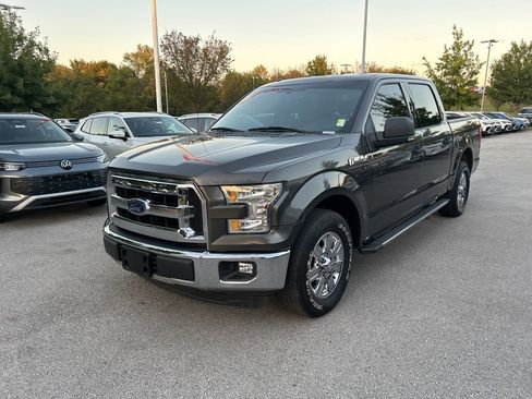 Used 2015 Ford F150 XLT w/ Equipment Group 301A Mid image 3