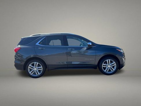 Used 2018 Chevrolet Equinox Premier image 6