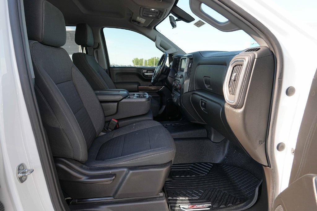 Used 2021 Chevrolet Silverado 1500 RST AWD/4WD image 25