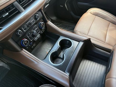 Used 2023 Chevrolet Tahoe High Country w/ Advanced Technology Package AWD/4WD image 23