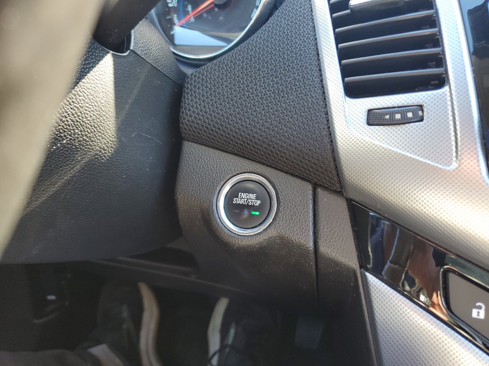 Used 2014 Chevrolet Cruze LTZ w/ RS Package FWD image 30