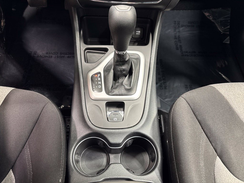 Used 2014 Jeep Cherokee Latitude w/ Cold Weather Group FWD image 25