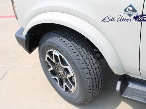New 2025 Ford Bronco Outer Banks image 5