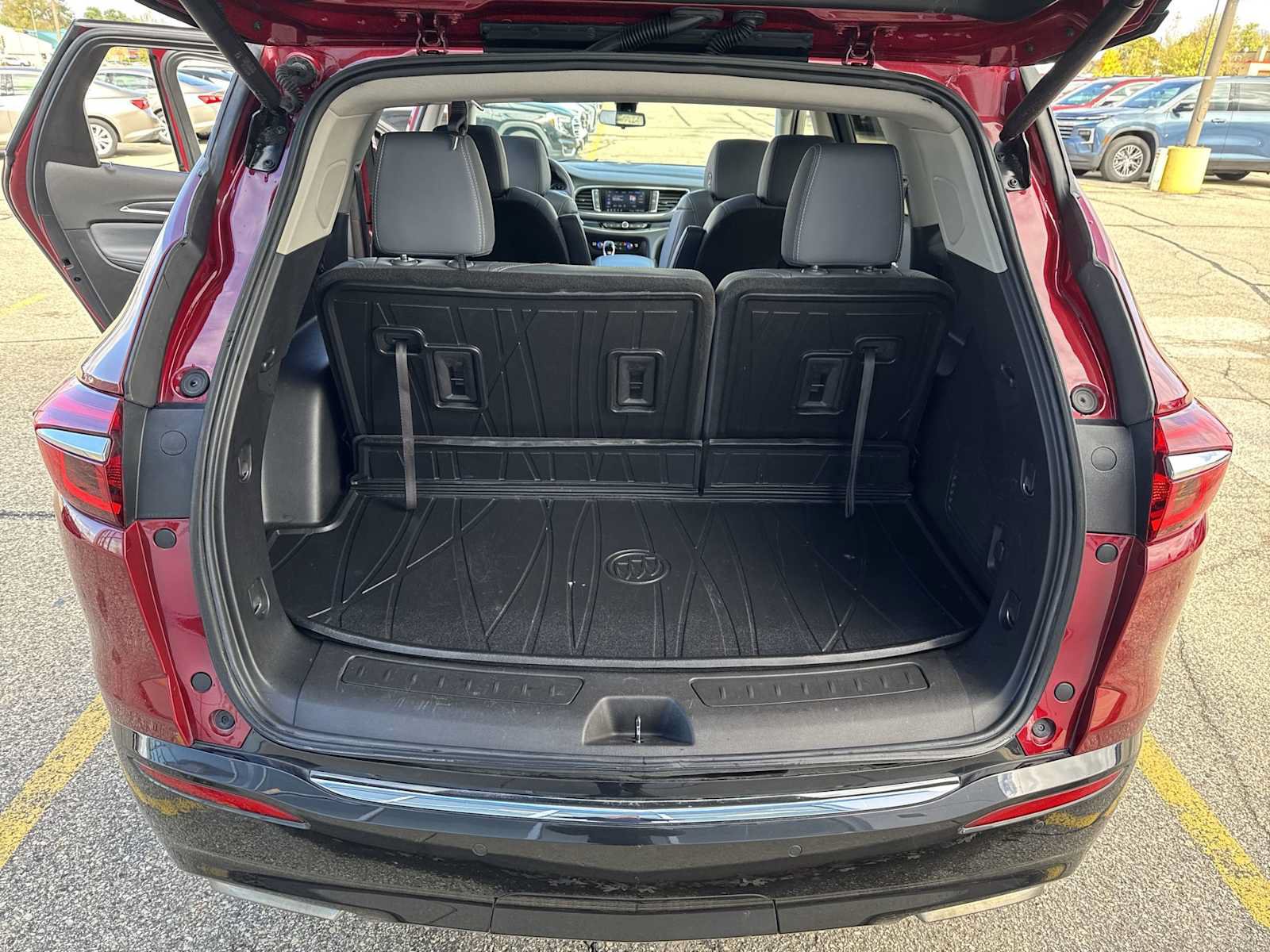 Certified 2021 Buick Enclave Essence w/ Sound and Sites Package AWD/4WD image 21