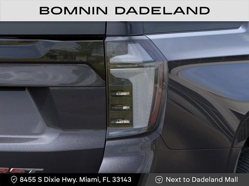 New 2026 Chevrolet Suburban RST RWD image 11