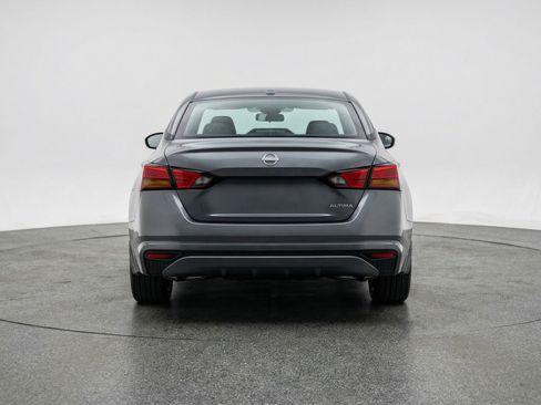 Used 2025 Nissan Altima 2.5 SV image 7