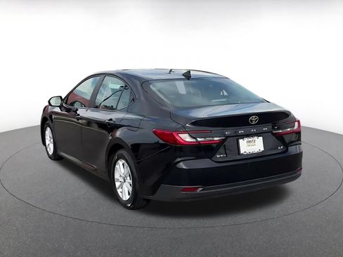 Used 2025 Toyota Camry LE FWD image 10
