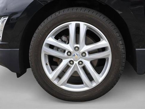 Used 2018 Chevrolet Equinox Premier AWD/4WD image 9