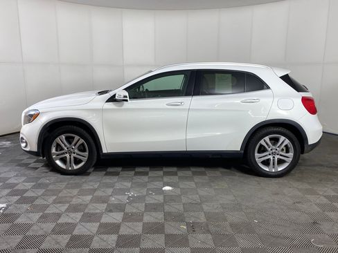 Used 2018 Mercedes-Benz GLA 250 image 2