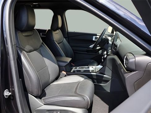 Used 2022 Ford Explorer ST w/ Equipment Group 401A image 9