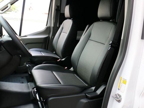 New 2026 Ford Transit 250 148 Medium Roof RWD image 18