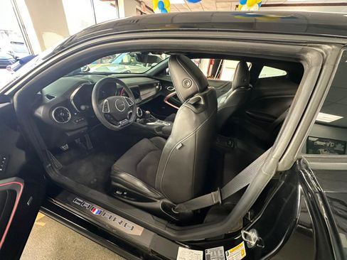 Used 2021 Chevrolet Camaro SS image 24