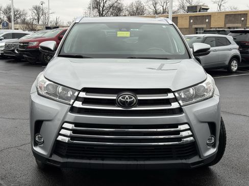 Used 2019 Toyota Highlander Limited image 18