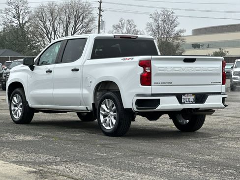 Used 2023 Chevrolet Silverado 1500 Custom image 6