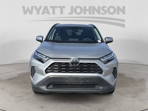 Used 2024 Toyota RAV4 XLE AWD/4WD image 8