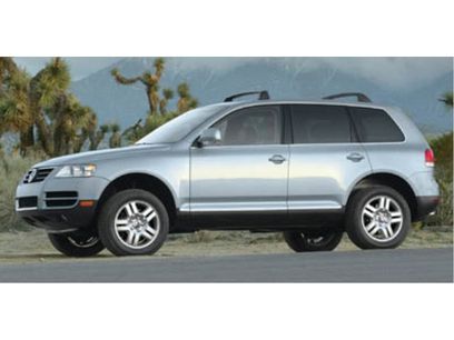 Used 2005 Volkswagen Touareg V8