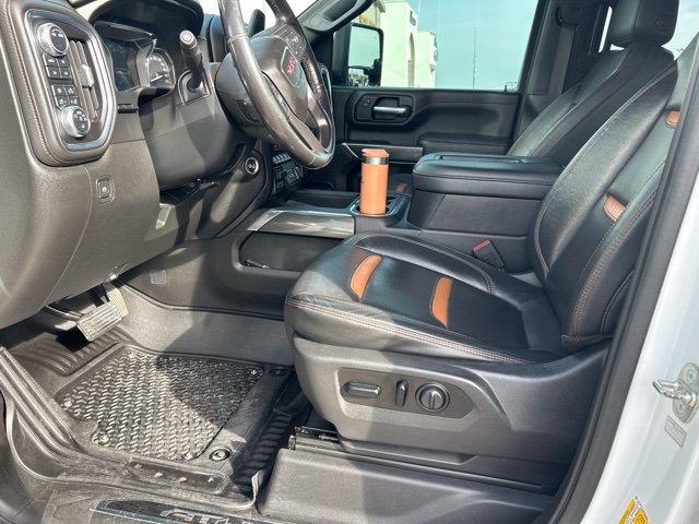 Used 2021 GMC Sierra 2500 AT4 w/ AT4 Premium Plus Package AWD/4WD image 11