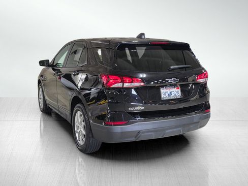 Used 2022 Chevrolet Equinox LS w/ LS Convenience Package image 5