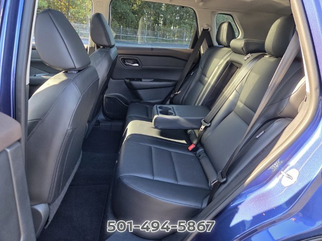 Used 2023 Nissan Rogue SV w/ SV Premium B Package FWD image 10