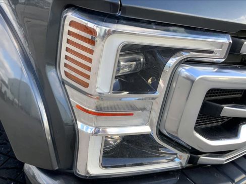 Used 2020 Ford F250 Platinum w/ FX4 Off-Road Package image 27