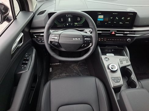 New 2026 Kia Sportage EX AWD/4WD image 10