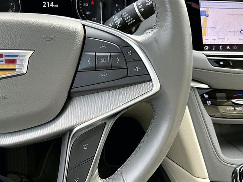 Used 2024 Cadillac XT5 Premium Luxury w/ Technology Package image 30