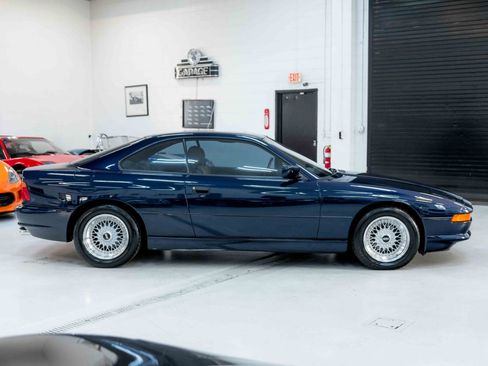 Used 1993 BMW 850Ci image 6