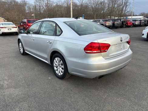 Used 2014 Volkswagen Passat 1.8T Wolfsburg Edition image 4