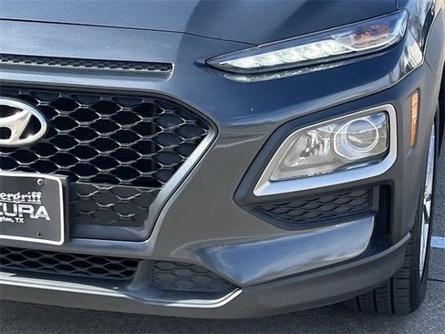 Used 2018 Hyundai Kona SEL image 9