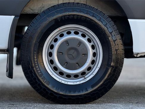 Used 2021 Mercedes-Benz Sprinter 2500 w/ Driver Convenience Package image 32