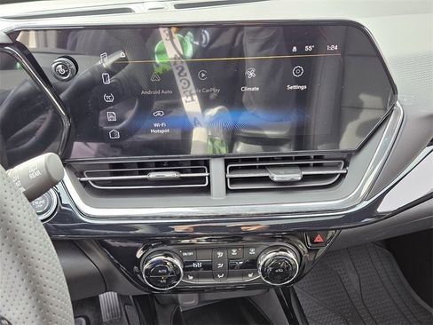 New 2026 Chevrolet Trax RS w/ Sunroof Package image 19