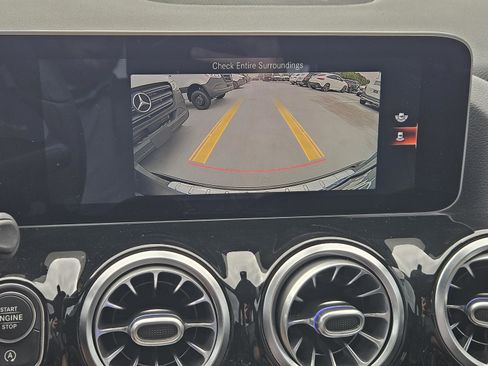 Certified 2021 Mercedes-Benz GLA 250 image 22