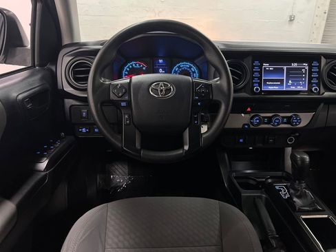 Used 2020 Toyota Tacoma SR w/ SR Convenience Package RWD image 14