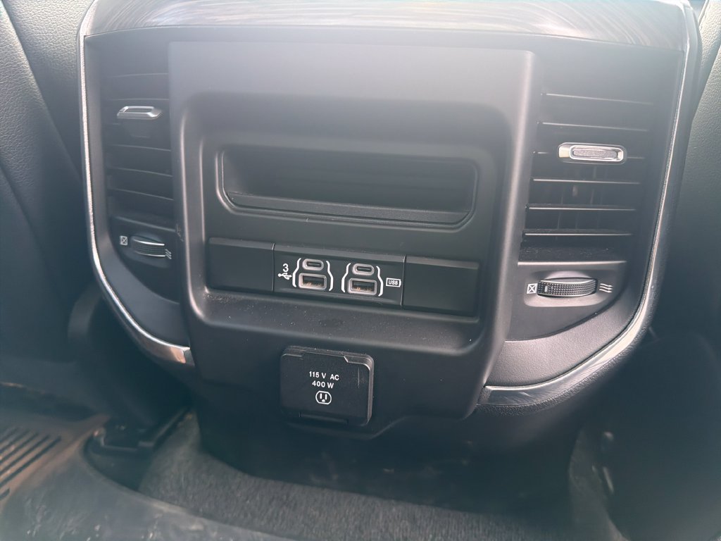 Used 2020 RAM 1500 Laramie AWD/4WD image 28