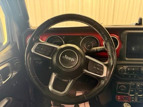 Used 2020 Jeep Gladiator Rubicon AWD/4WD image 13