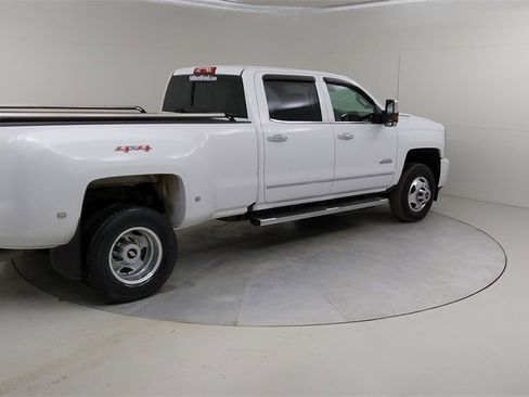 Used 2017 Chevrolet Silverado 3500 High Country image 13