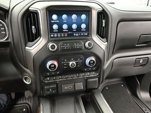 Used 2021 GMC Sierra 2500 Denali w/ Denali Black Diamond Edition AWD/4WD image 22