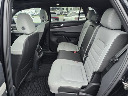 New 2026 Volkswagen Atlas Cross Sport SEL R-Line image 41
