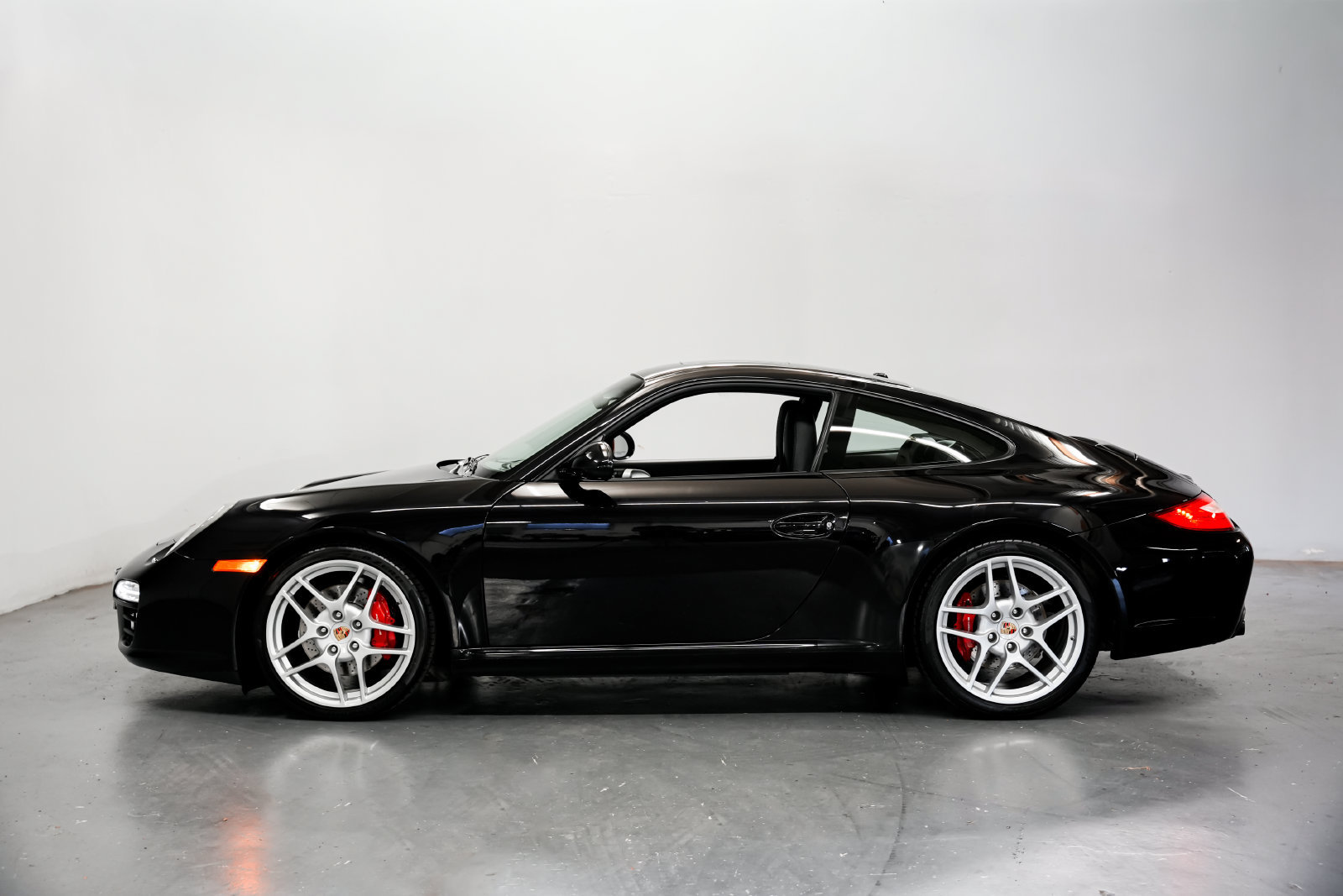 Used 2011 Porsche 911 Carrera S RWD image 7