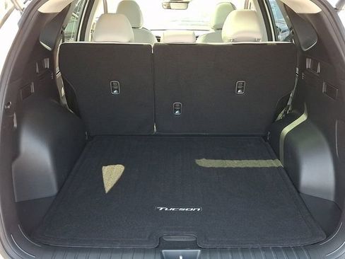 Used 2023 Hyundai Tucson Limited image 30