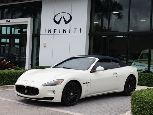 Used 2011 Maserati GranTurismo Convertible RWD image 1