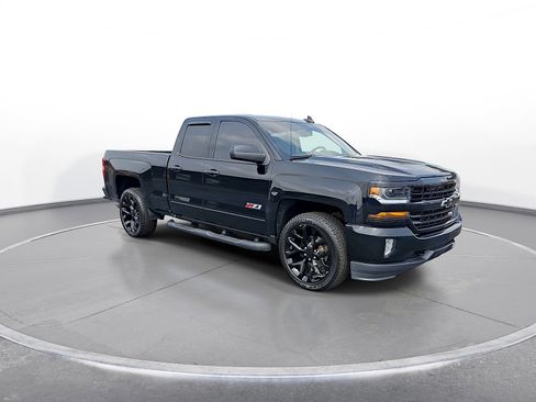 Used 2019 Chevrolet Silverado 1500 LT w/ All Star Edition AWD/4WD image 2