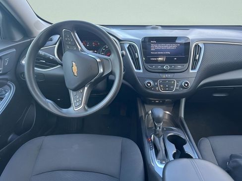 Used 2023 Chevrolet Malibu LT image 19