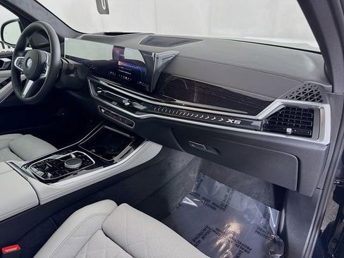New 2026 BMW X5 xDrive50e w/ M Sport Package image 28