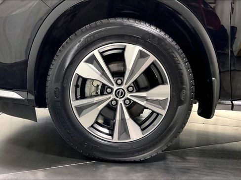 Used 2024 Nissan Murano SV AWD/4WD image 9